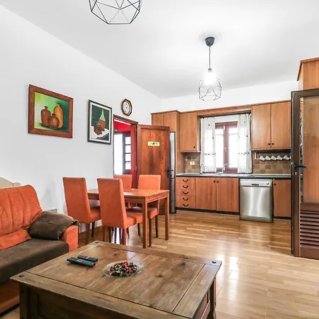 Mountain Sea Views & Pool Appartement *