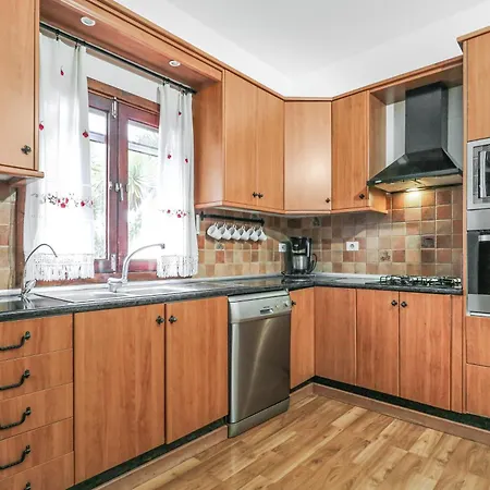 Appartement Mountain Sea Views & Pool