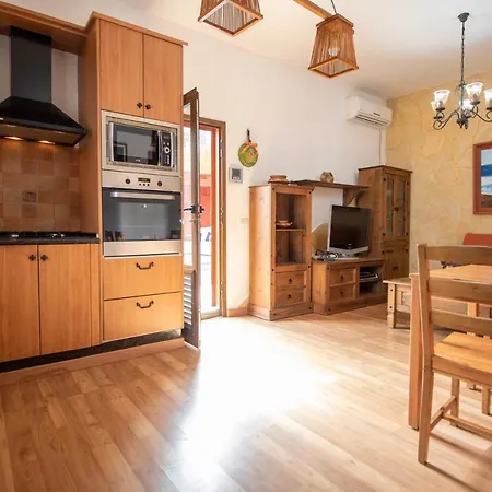 Appartamento Mountain Sea Views & Pool *