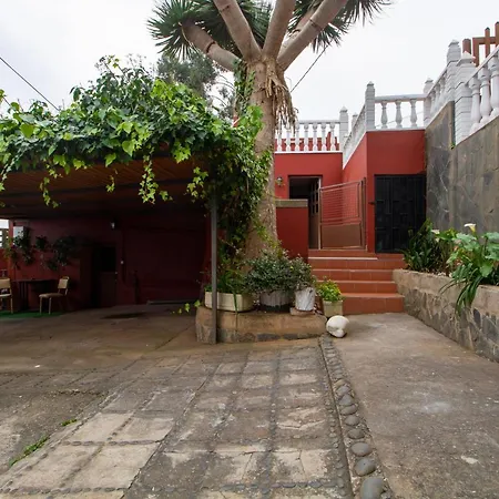 Appartamento Mountain Sea Views & Pool