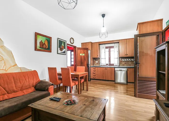Mountain Sea Views & Pool Appartamento *
