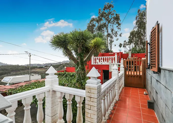 Mountain Sea Views & Pool Appartamento